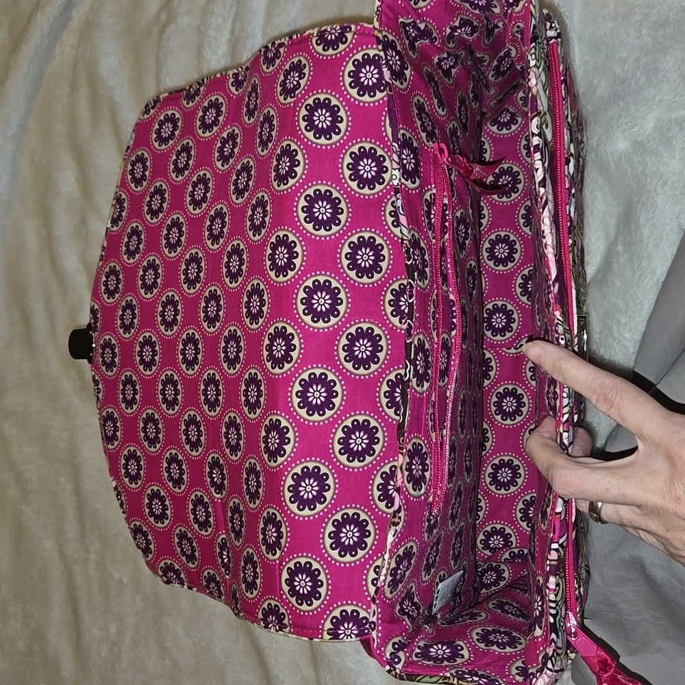 Vera Bradley attace Very Berry Paisley NWT - Picture 6 of 8